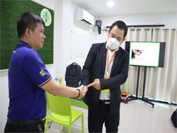 มารยาทและการทักทายอย่างมืออาชีพ